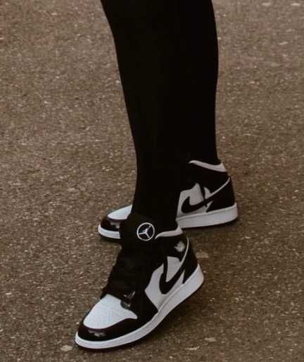 Nike Air Jordan Mid