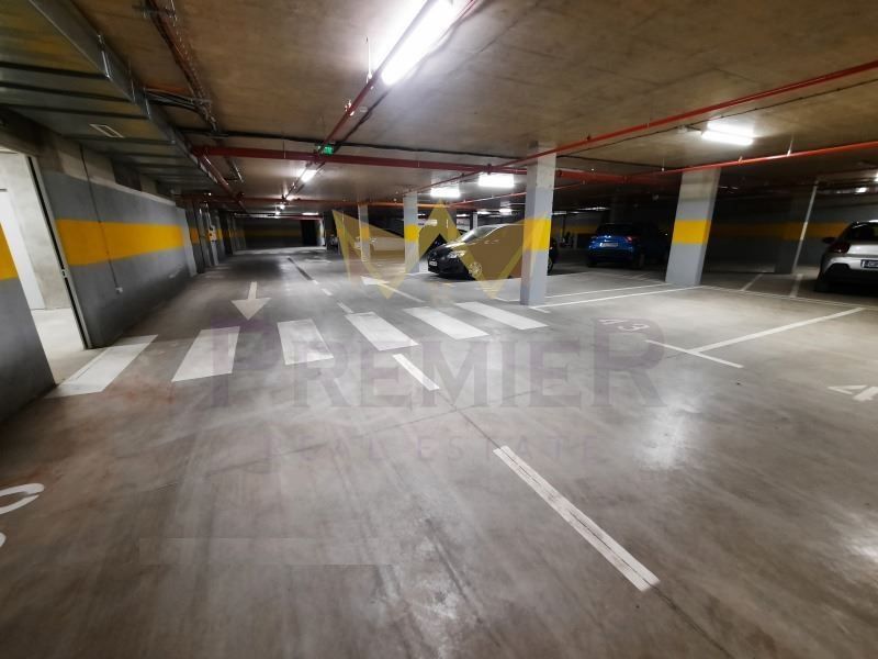 Продава се Двустаен апартамент в София, Витоша - 72 кв.м за 1870 €/кв.м - Снимка #10