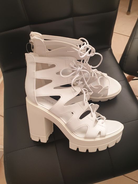 Дамски лятни обувки