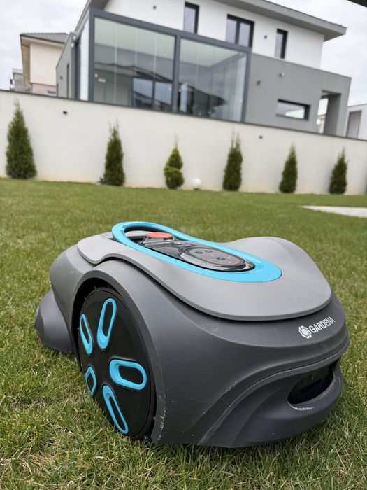 Robot tuns gazonul Gardena Sileno Pro 600 cu senzor coliziune inclus
