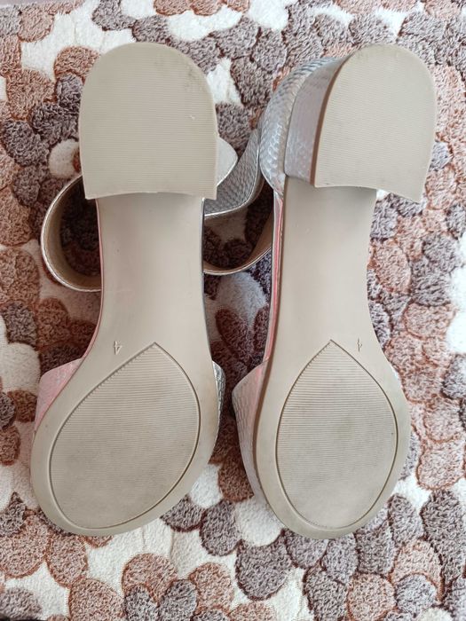 Дамски летни сандали