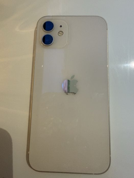 Iphone 12 256 GB живот на батерия 82 %