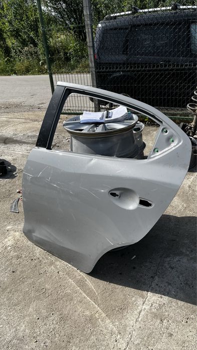 Дясна и лява врата Mazda 2 2014-