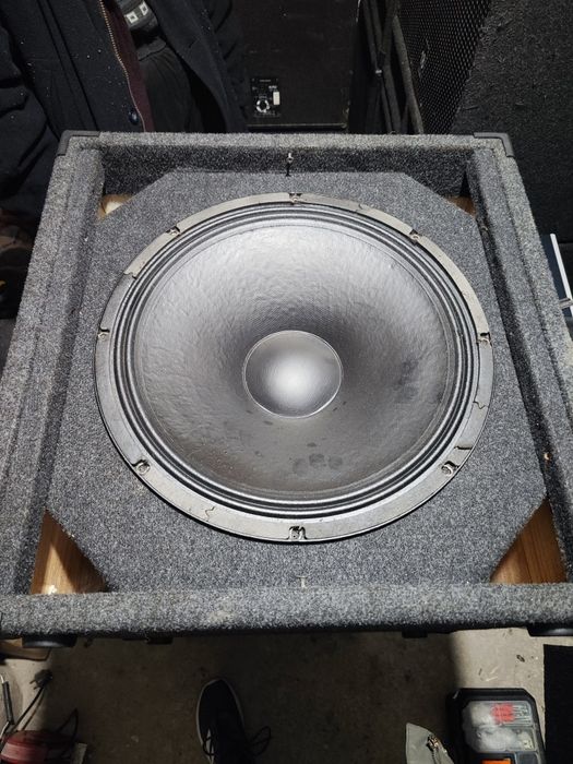 Тонколони 15 инча басови / бас боксове bass boxes 500 watts