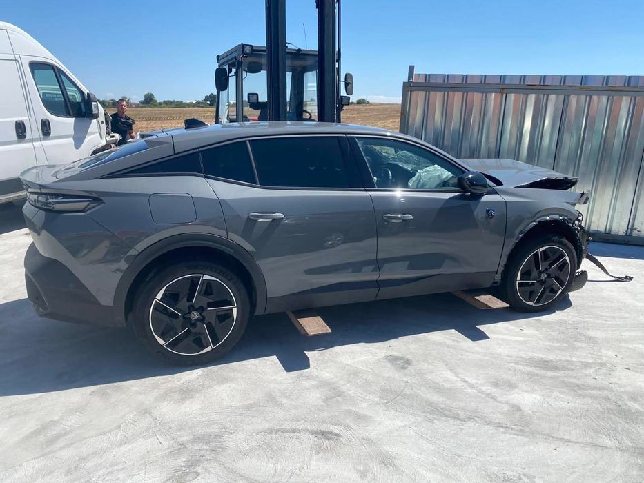 Peugeot 408 1.2 benz 131kc 2024 на части