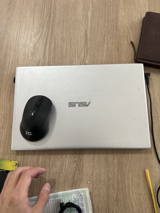 Ноутбук и принтер