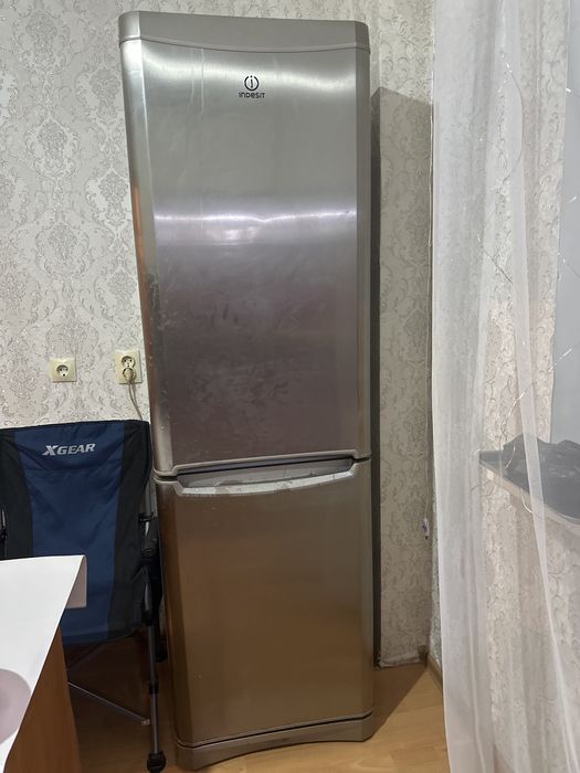 Indesit холодильник бу