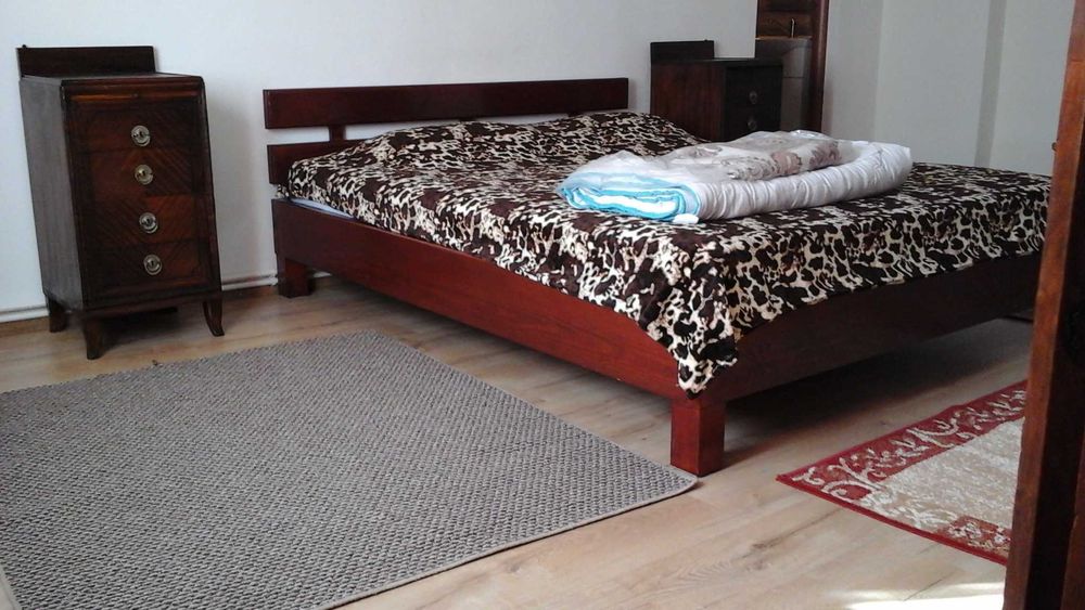 Apartament la casa in Cristian