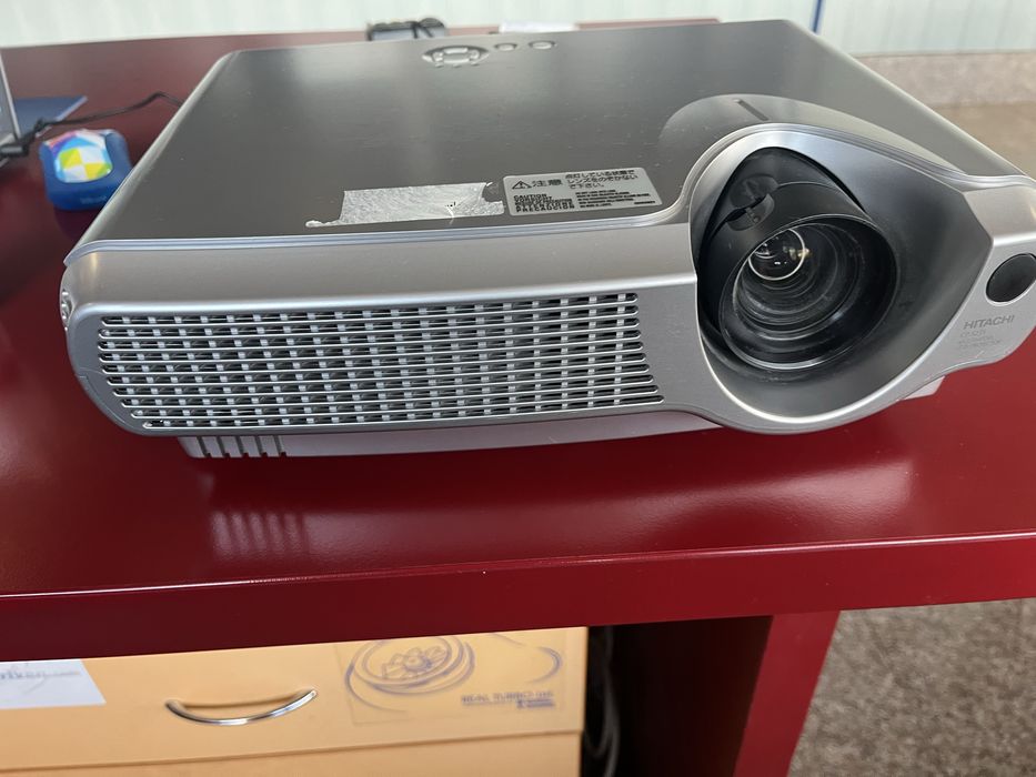 Мултимедия Hitachi  CPS235