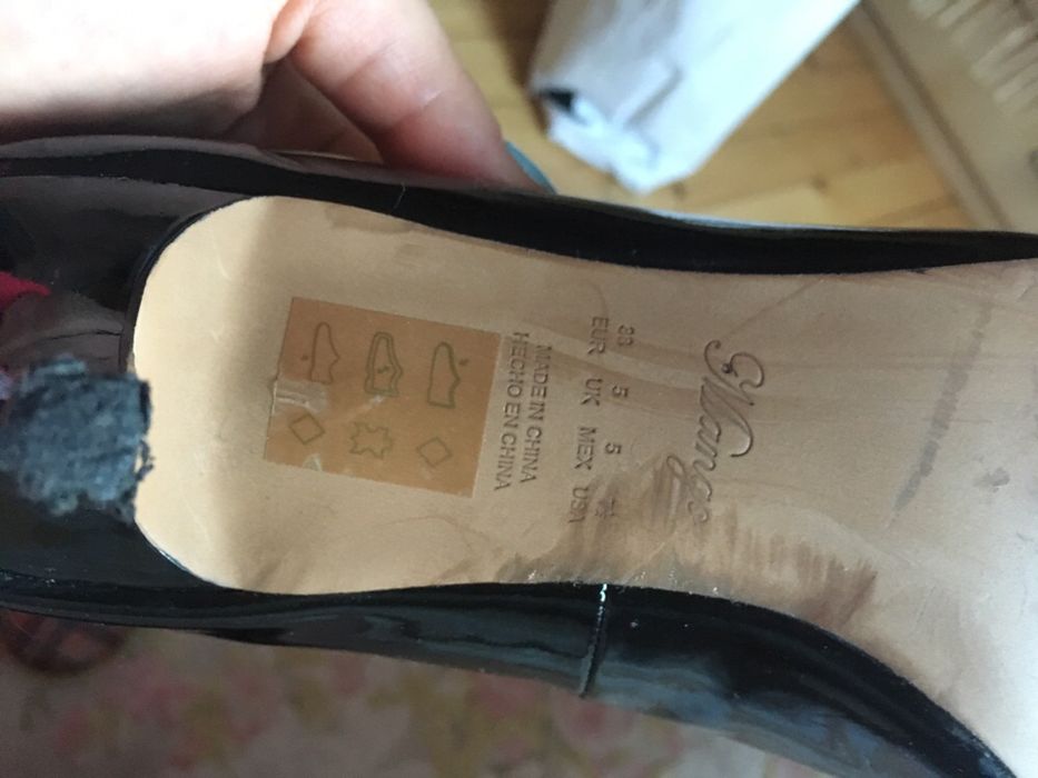 нови черни остри лачени обувки Mango, 38 номер