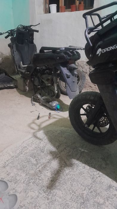 150kublik skuterlar uchun texnik xizmat va kuzov ishlari