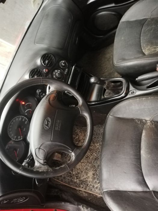 Хюндай купе на части 2.0 бензин 139коня 1998год.