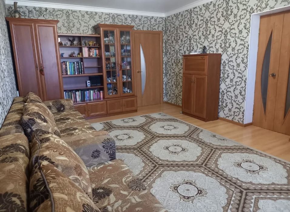 Стенка горка в гостинную