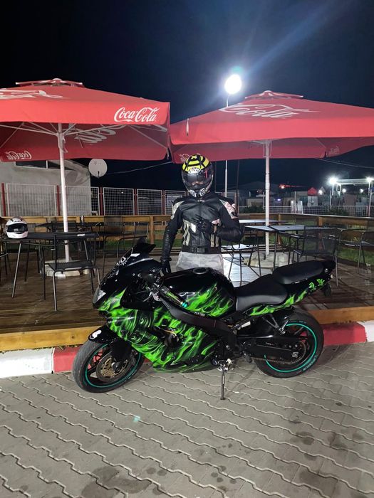 Kawasaki ninja zx9r 900 1999 aerografiat UNICAT