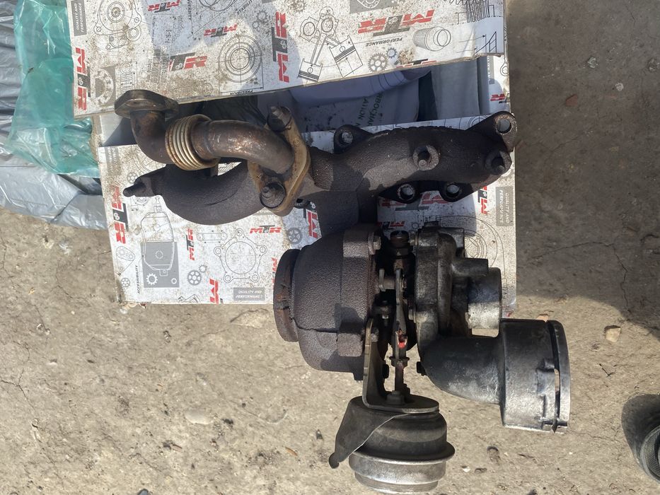 Turbina VW/Audi 1.9 TDI cod 038253014F cu galerie evacuare, completa