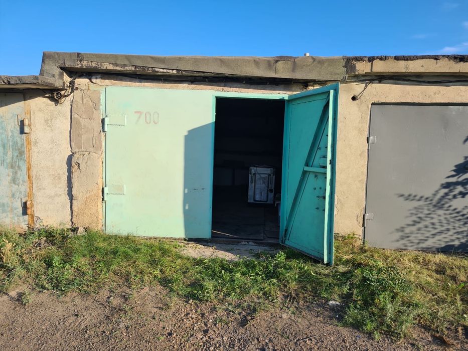 Продам гараж с сухим погребом
