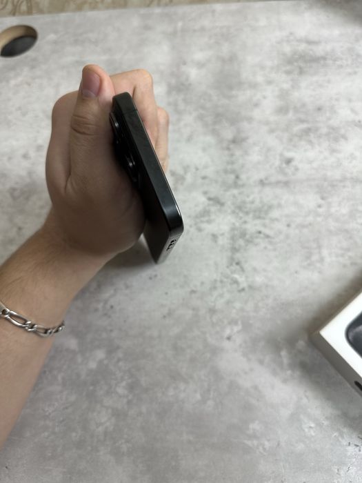 iPhone 15 pro max 256gb (100% аккумулятор)