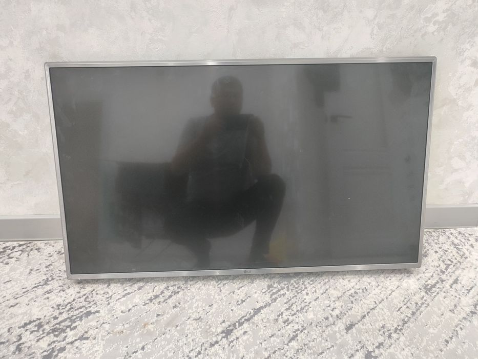 Сатылады телевизор.