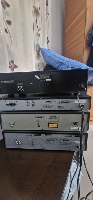 Linie Onkyo si deck dublu Sony