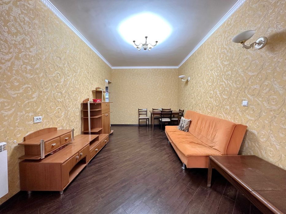 СРОЧНО Продается 3 комнатная 92 м2 улица Нукус Госпиталка балкон 2х6