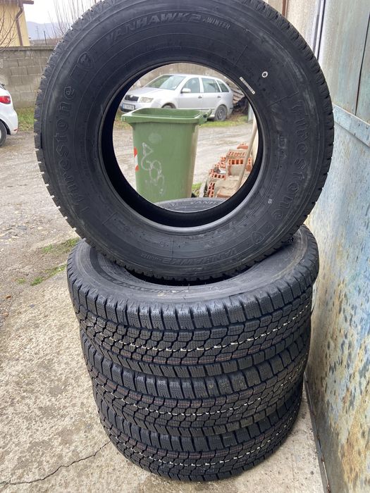 Нови зимни гуми Firestone, 215/70/R15 C