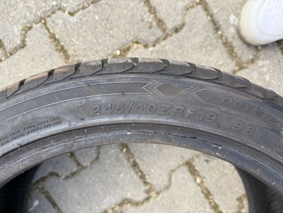 Anvelope vara runaflat 275/35 R19 2 bucati si 245/40 R19 2 bucati