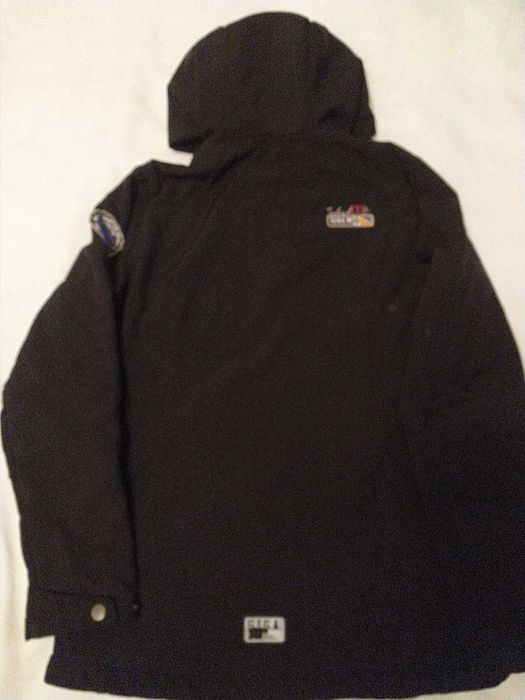 Vând geacă soft Shell pt fete