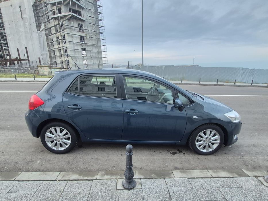 Inchiriez auto uz personal / Rent a car