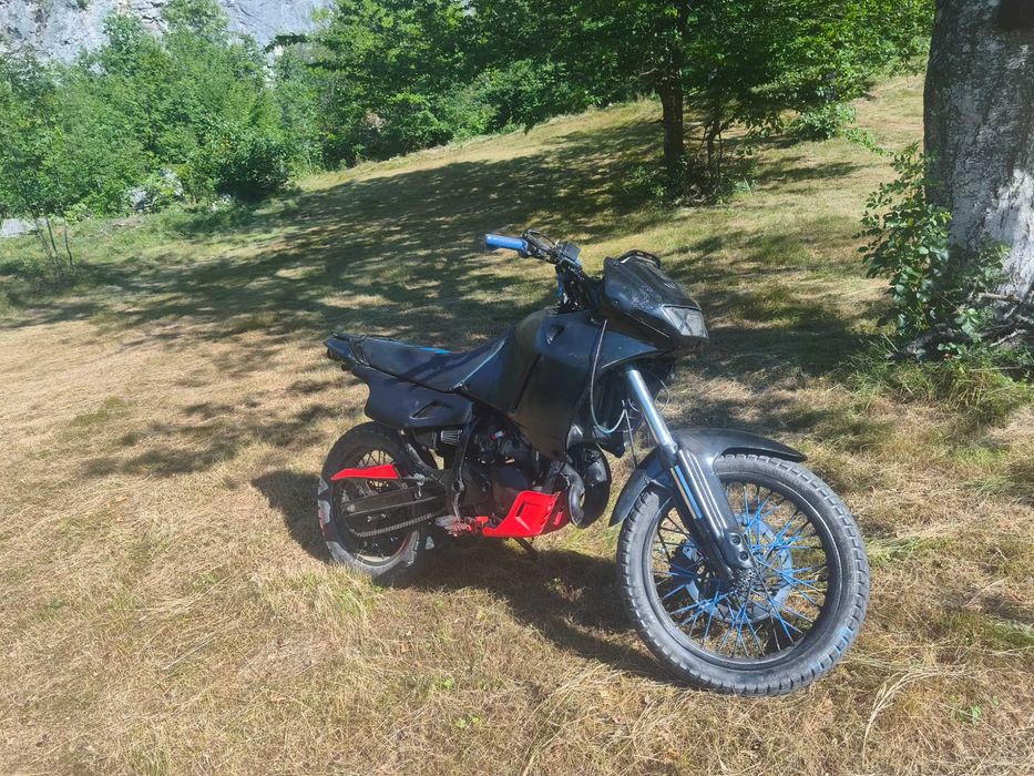 Se vinde Aprilia pegaso 125cc 2t cu 33cp