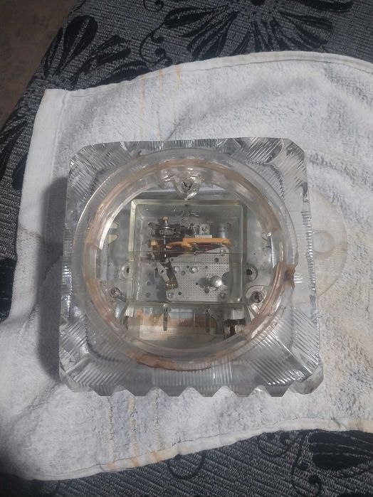 Продам часы маяк