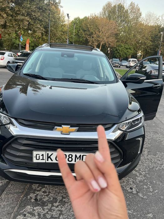 Продаю Chevrolet Tracker 2 Premier full pozitsiya