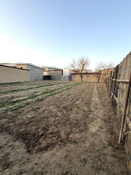 Йер Сотилади Юнусобод Зенит Холис махаллада болиб осайам болади