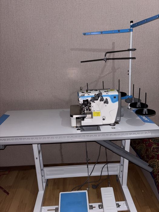 швейная машинка оверлок jack  JK-E4S-6-03/333