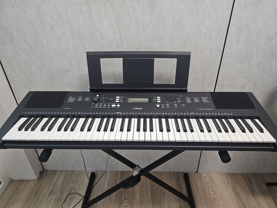 Новый синтезатор yamaha ew300