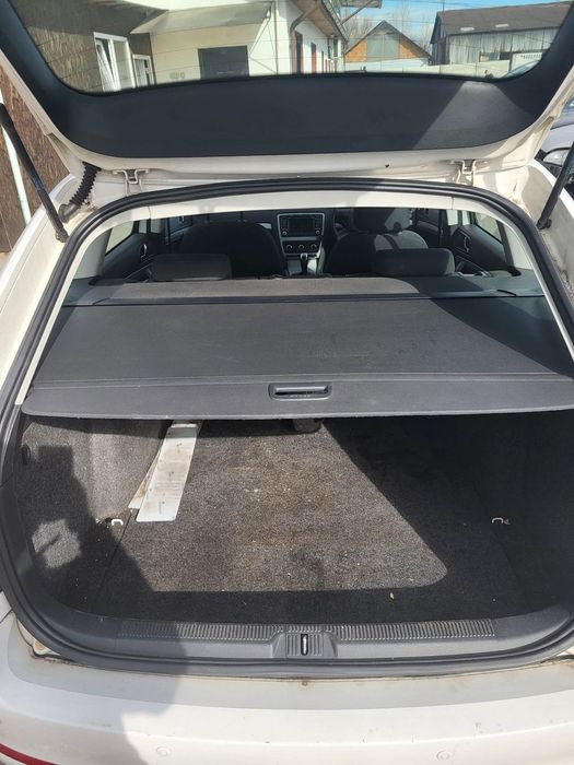 Dezmembram Skoda Octavia 2 Usa spate dreapta/Usa spate stanga