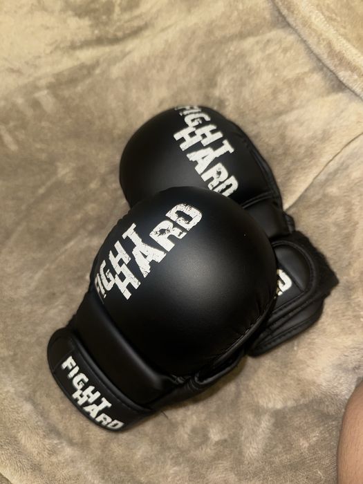 Fight Hand 99 round перчатки