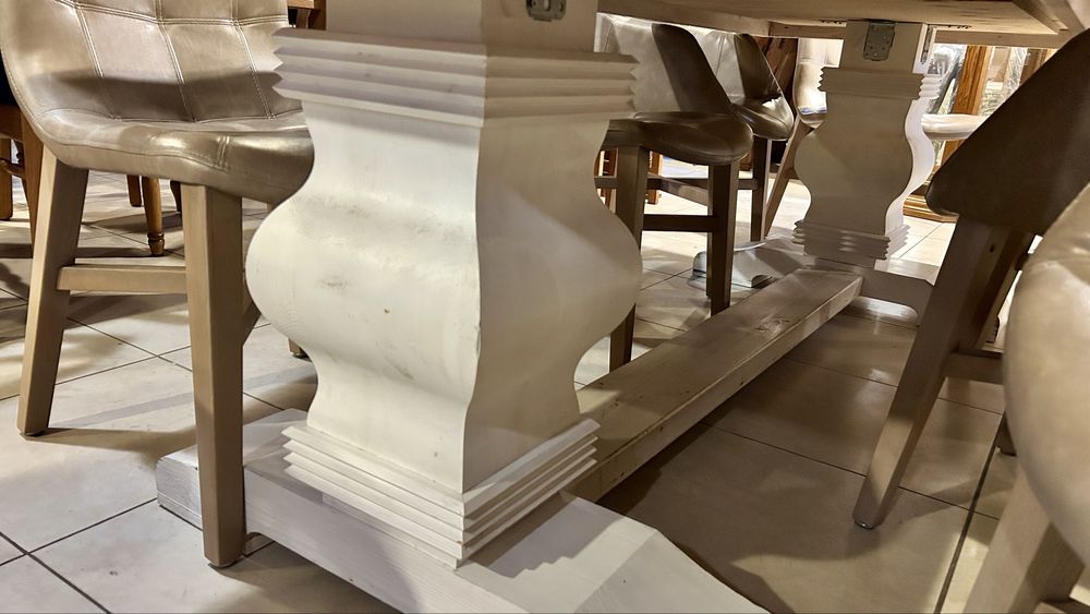 Луксозен трапезен комплект – 250×100 см + 8 кожени стола