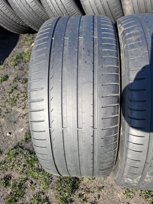 Vand 2 anvelope 255 40 18 pirlei bune de vara dot  2021
