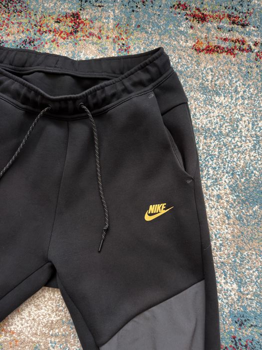 Мъжко долнище Nike tech fleece M