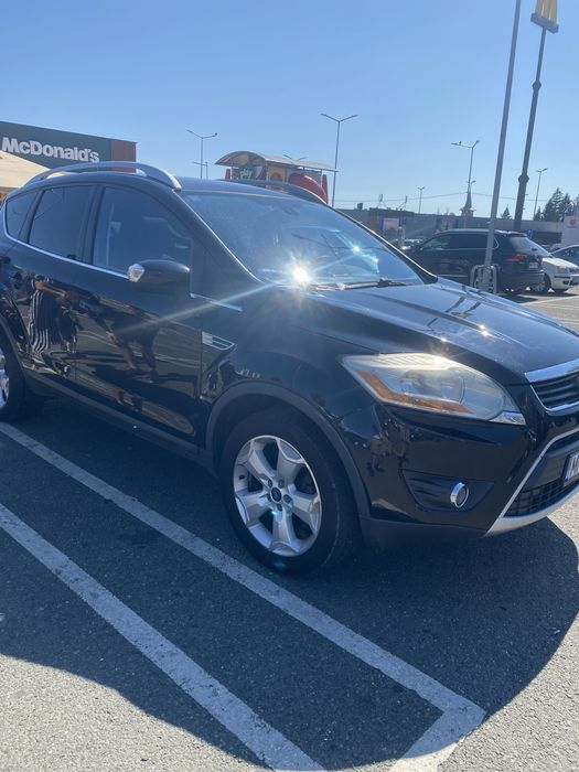 Vând Ford Kuga 2.0 TDCi 136 CP – 5.000 €