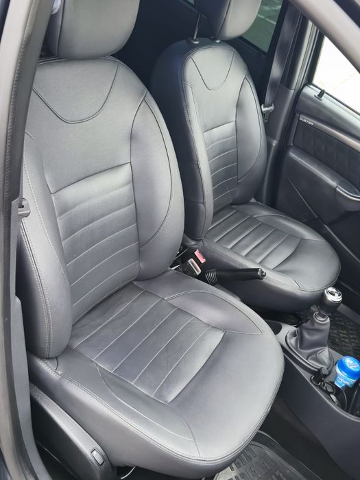 Vand Dacia Duster 4*2