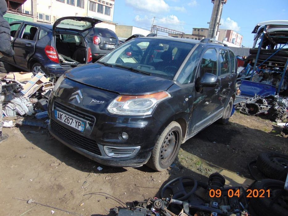 Usa rezervor Citroen c3 Picasso 2009-2016 usita rezervor combustibil dezmembrez