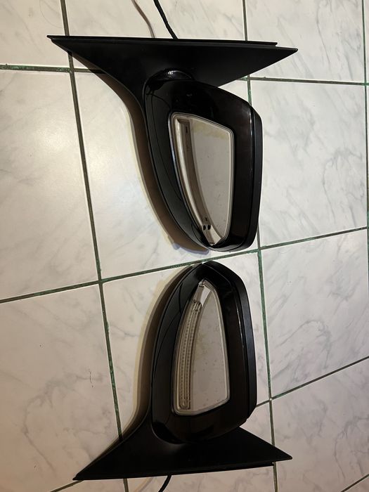 Oglinzi w204 cu mici defecte