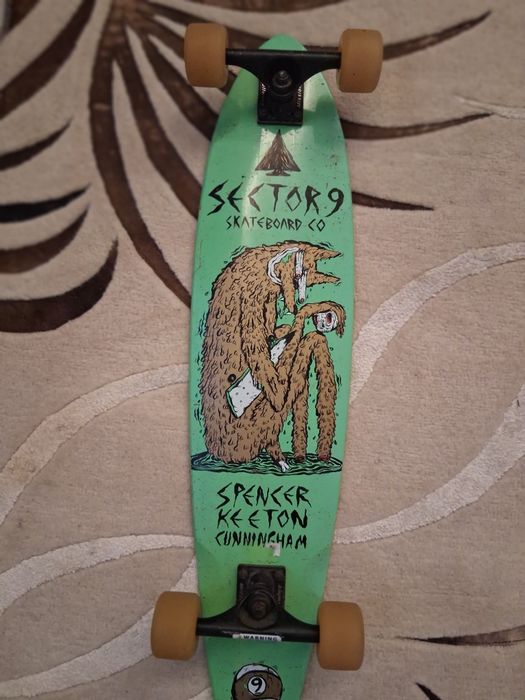 Vând skateboard seetor 9