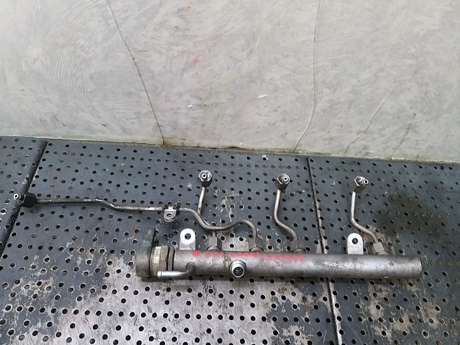 Rampa injectoare 3.0 cdi mercedes r class w251 a6420700495004