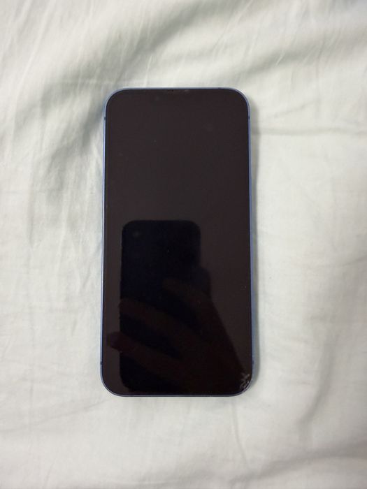 Iphone 13 albastru