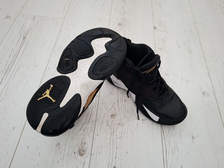 Air Jordan Max Aura 4-Ориг. Маратонки