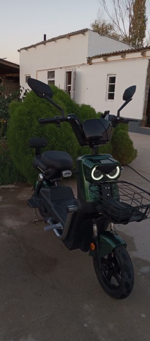 Продам скутер Танк 108