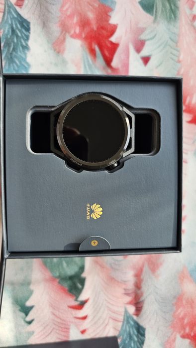 Продава се часовник Huawei watch gt runner