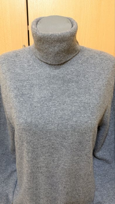 Мъжки пуловер поло 100%кашмир Conbipel. Размер L.